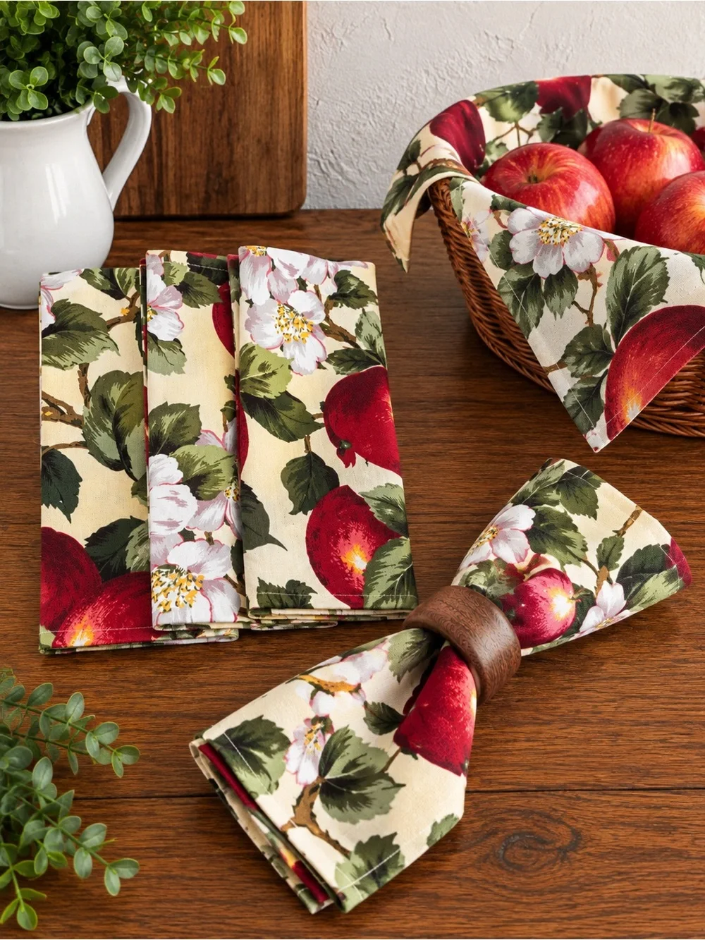 Apple & Blossom Vintage Cloth Napkins Set of 5 Country Cottage Fall Table